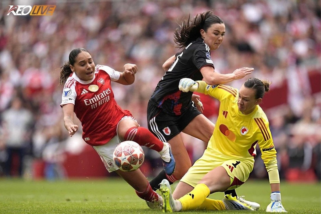 Sai lầm của hàng phòng ngự khiến Lyon nhận thất bại | Keolive