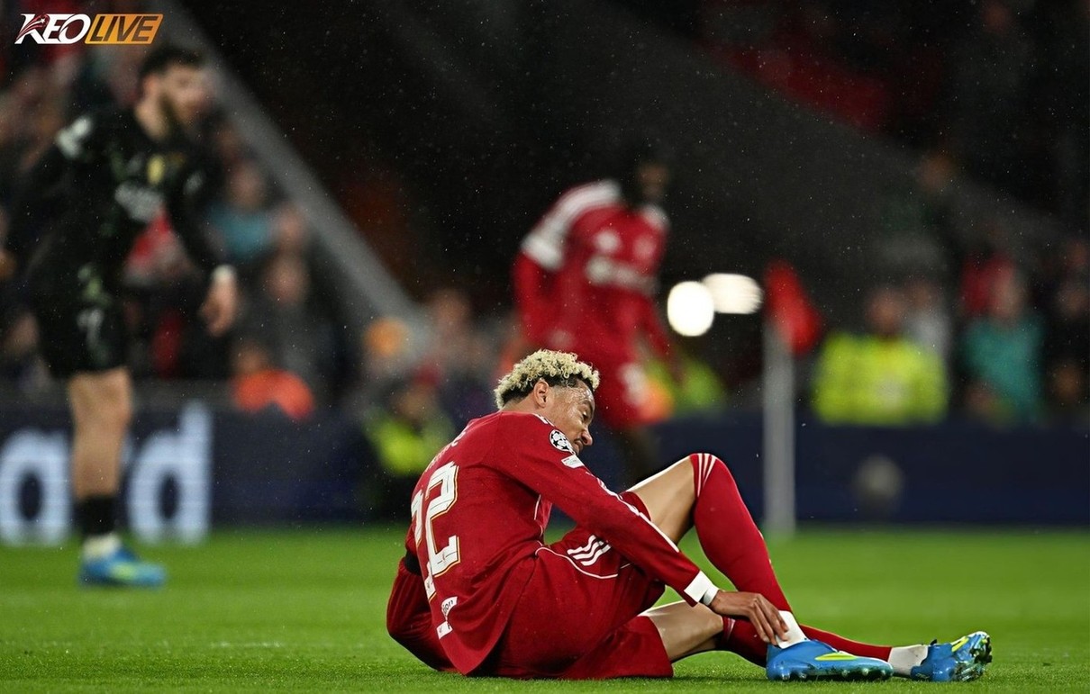 Chấn thương của Ekitike là đòn giáng vào tham vọng của Liverpool | Keolive