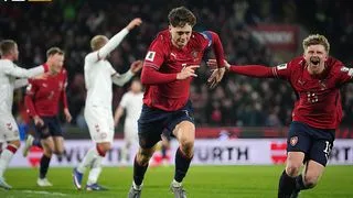 Hình ảnh cho bài CH Czech hạ Đan Mạch trên chấm luân lưu, những chú lính chì lỡ hẹn với nước Mỹ