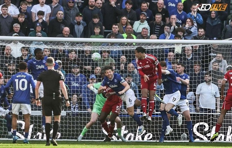 Pha lập công của Van Dijk khiến mọi nỗ lực của Everton đổ sông đổ biển | Keolive