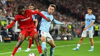 Hình ảnh cho bài Grifo mở màn bằng siêu phẩm, Freiburg đặt một chân vào bán kết
