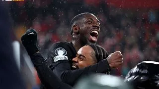 Hình ảnh cho bài Salah cùng Liverpool chia tay Champions League trong đêm mưa buồn tại Anfield
