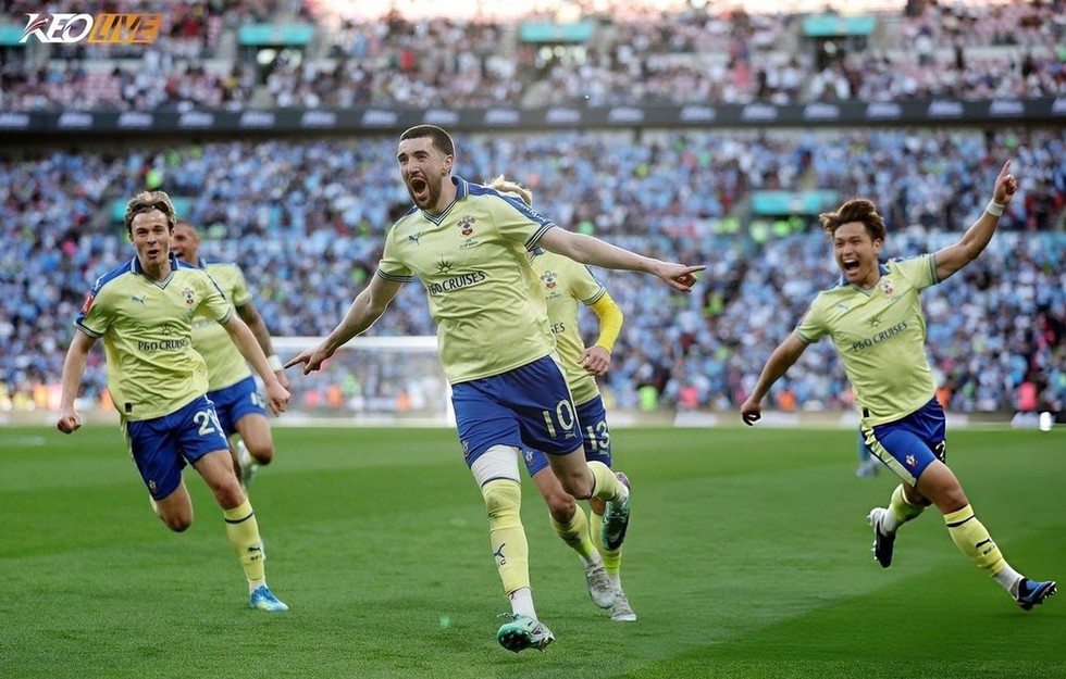 Southampton có bàn mở tỉ số | Keolive