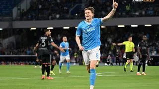 Hình ảnh cho bài Napoli thăng hoa trên sân nhà, giữ vững vị trí top 2