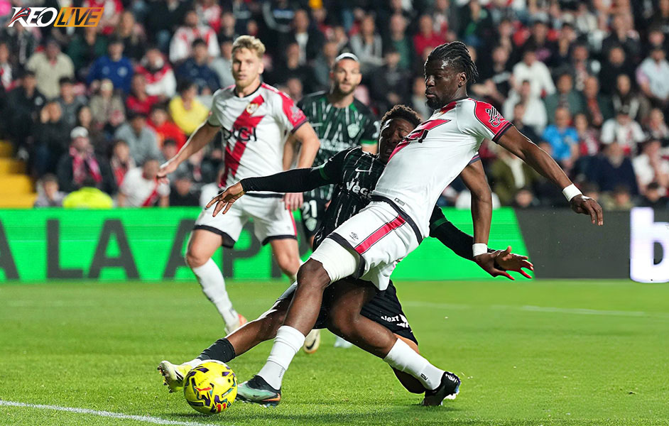 Pha dứt điểm cận thành của Nteka đem về 3 điểm cho Vallecano | Keolive