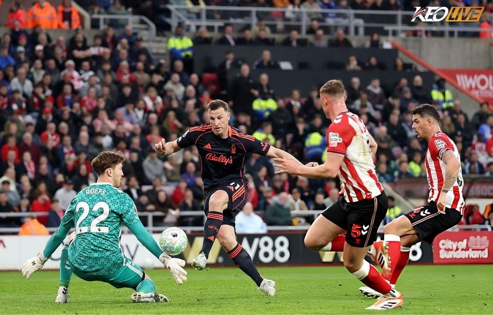 Chris Wood ghi bàn trở lại sau 5 trận tịt ngòi | Keolive