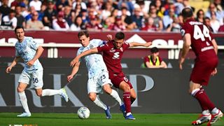 Để Torino cầm hòa, Inter lỡ cơ hội vô địch sớm