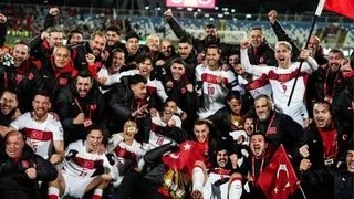 Hình ảnh cho bài Thắng tối thiểu Kosovo, Thổ Nhĩ Kỳ trở lại World Cup sau 24 năm