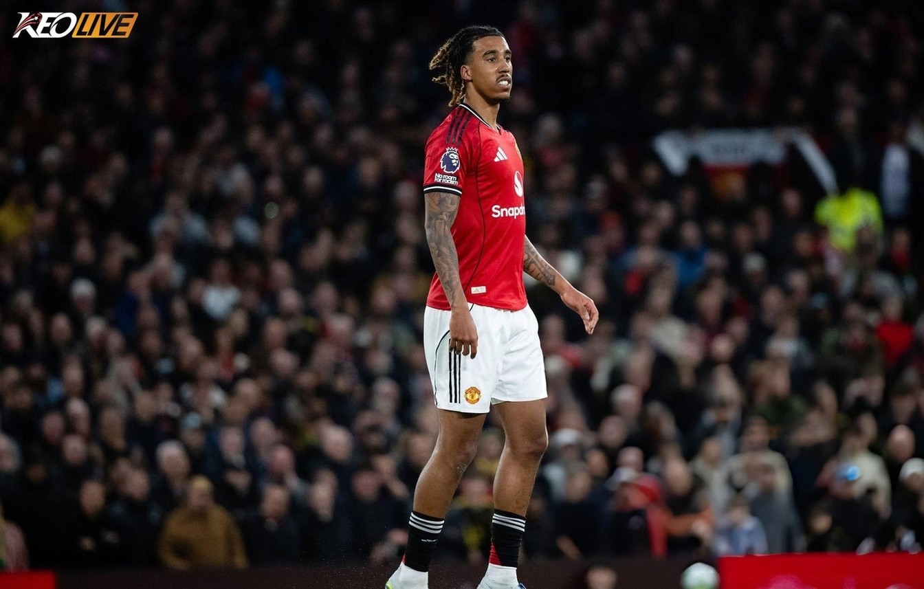 Leny Yoro dính chấn thương, Carrick thêm phần đau đầu | Keolive