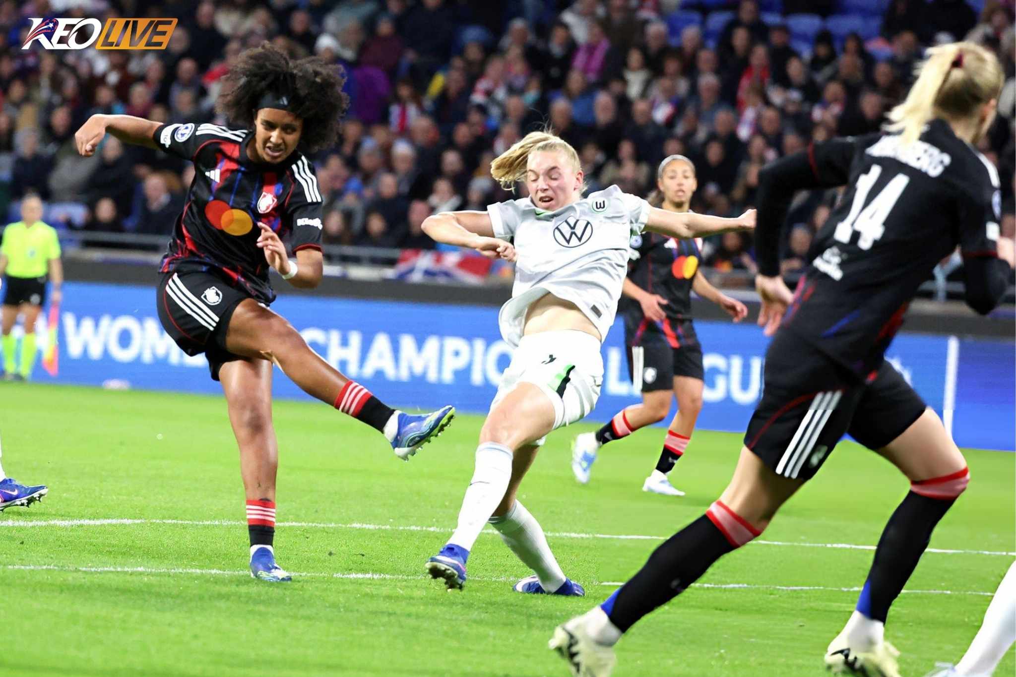 Janina giúp Lyon sớm gỡ bỏ tâm lý bị dẫn bàn | Keolive