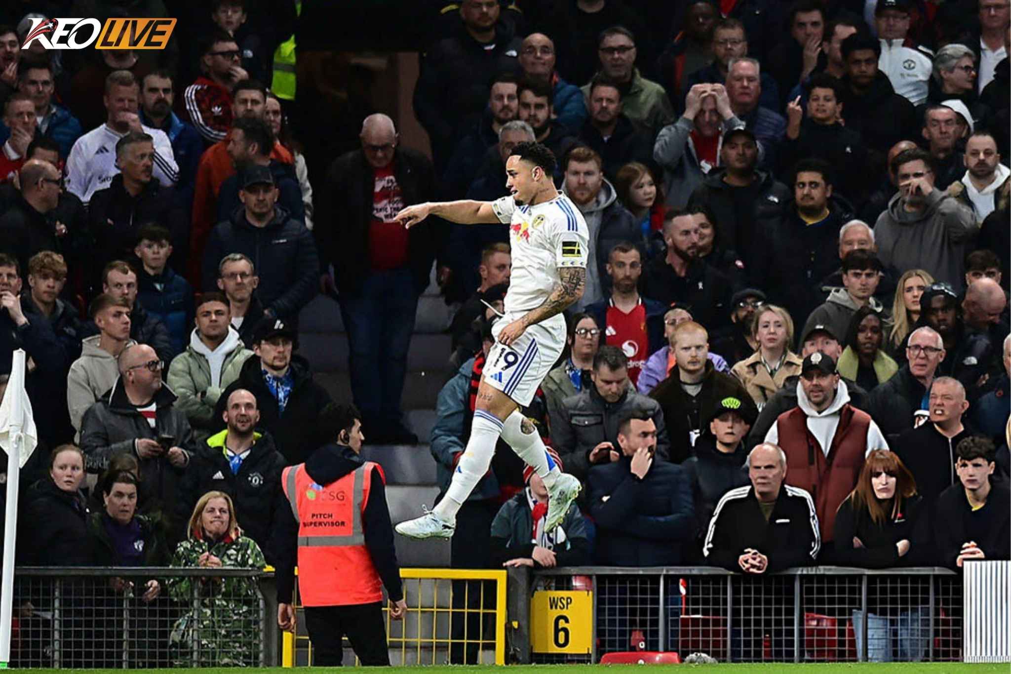 Okafor tỏa sáng rực rỡ ngay tại sào huyệt của Quỷ đỏ | Keolive