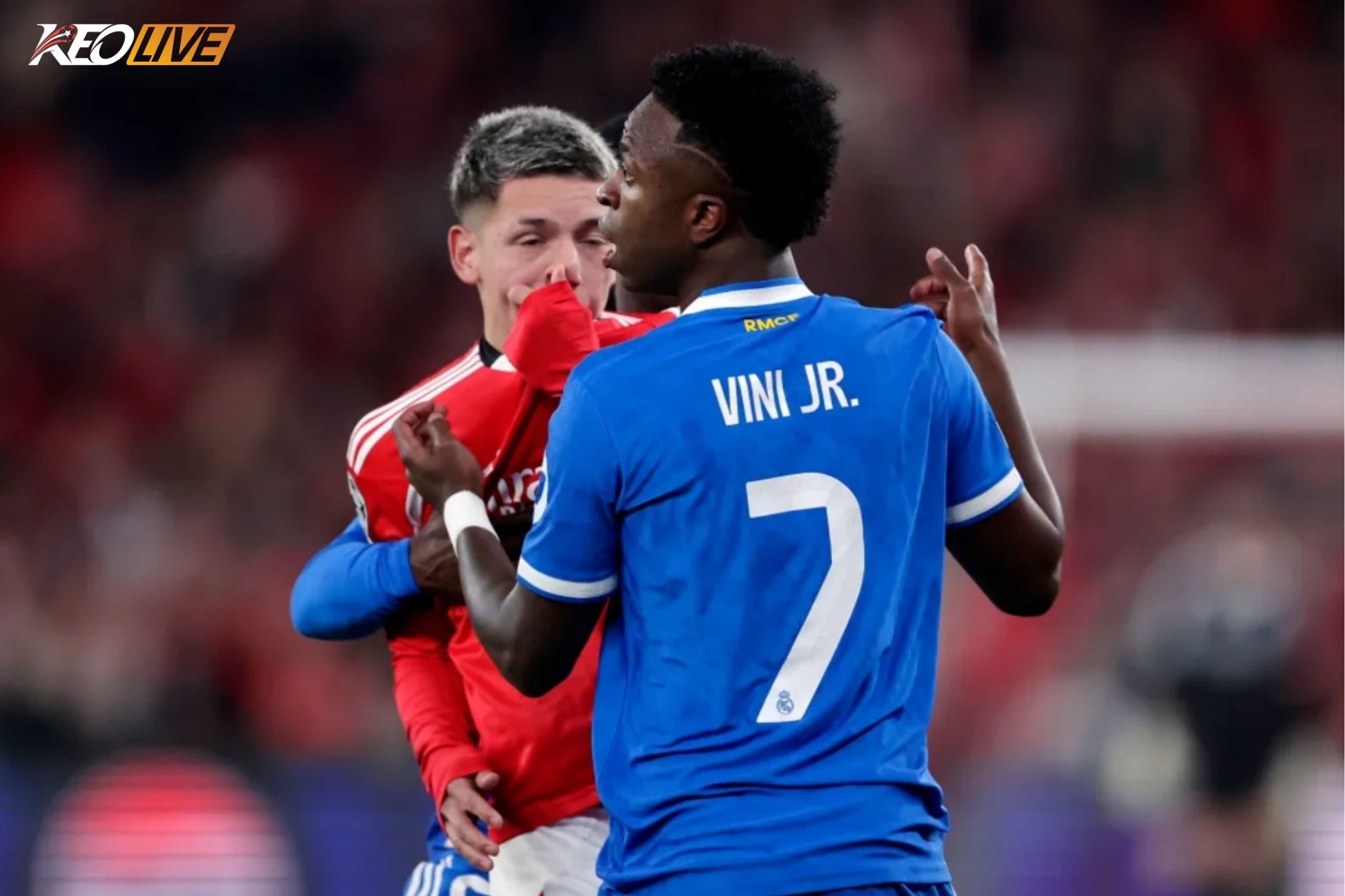 Tình huống gây tranh cãi của Prestianni và Vinicius | Keolive