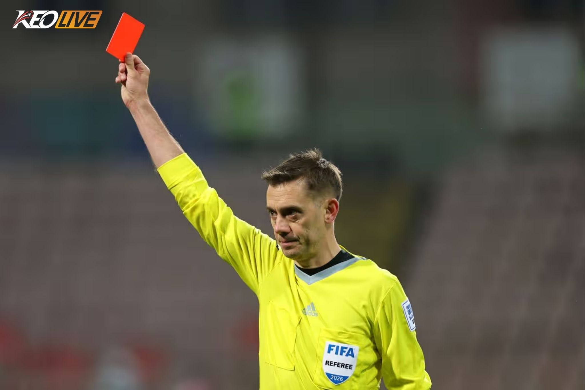Các cầu thủ sẽ nhận thẻ đỏ nếu che miệng khi tranh cãi trên sân | Keolive