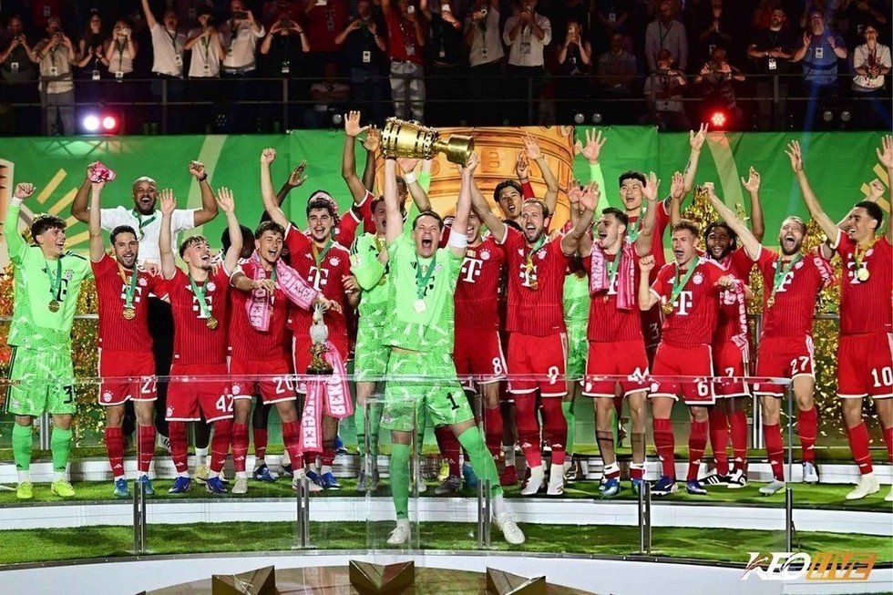 Bayern nâng cúp vô địch DFB-Pokal sau 6 mùa giải lỡ hẹn | Keolive