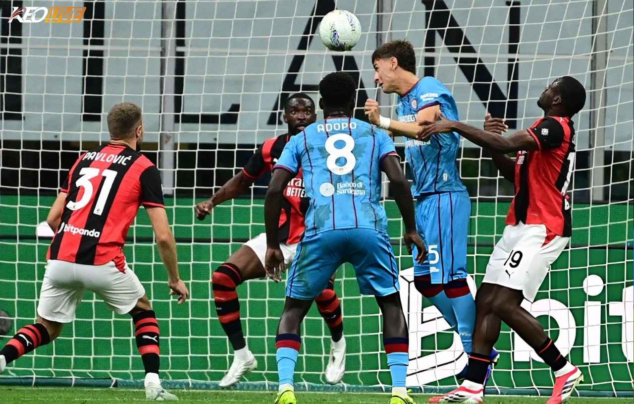 Hàng phòng ngự của Milan không thể giữ sạch lưới trong cả 4 trận cuối mùa | Keolive
