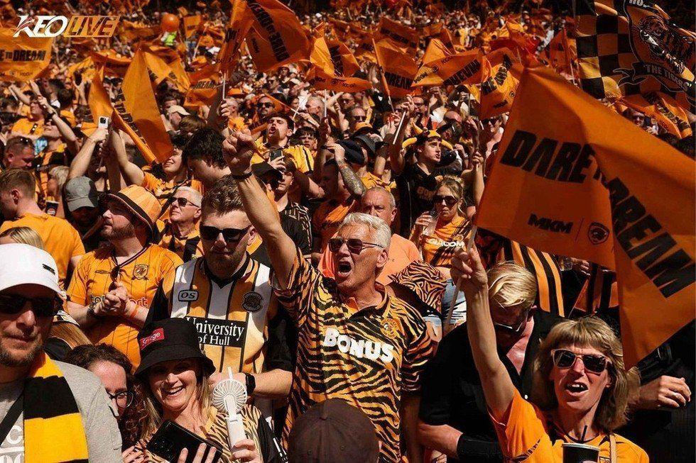 Các cổ động viên Hull City đã chờ đợi gần một thập kỷ cho ngày trở lại Premier League | Keolive