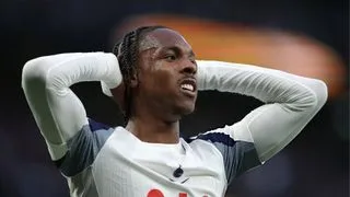 Hình ảnh cho bài Từ người hùng trở thành tội đồ, Tel khiến Spurs lỡ cơ hội bứt khỏi nhóm xuống hạng