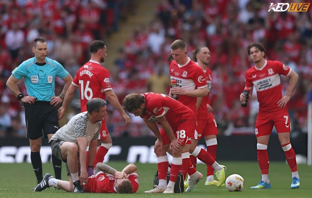 Vận đen bủa vây Riley McGree: Rời sân phút 76, lỡ hẹn Ngoại hạng Anh lẫn World Cup? | Keolive