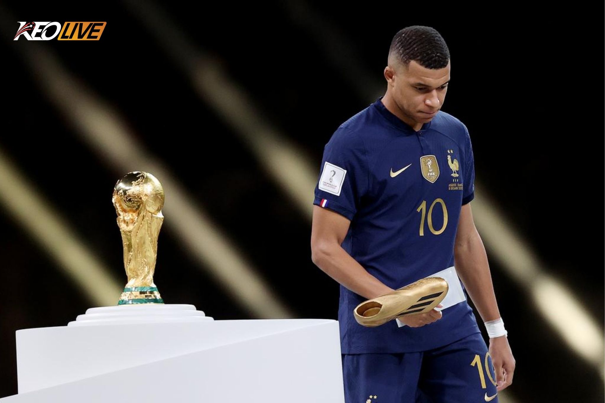 Lập hat-trick, nhận chiếc giầy vàng nhưng Mbappé lỡ hẹn với cúp vô địch | Keolive