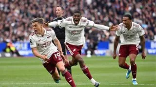 Hình ảnh cho bài Arsenal giành chiến thắng kịch tính trước West Ham, VAR tranh cãi cuối giờ