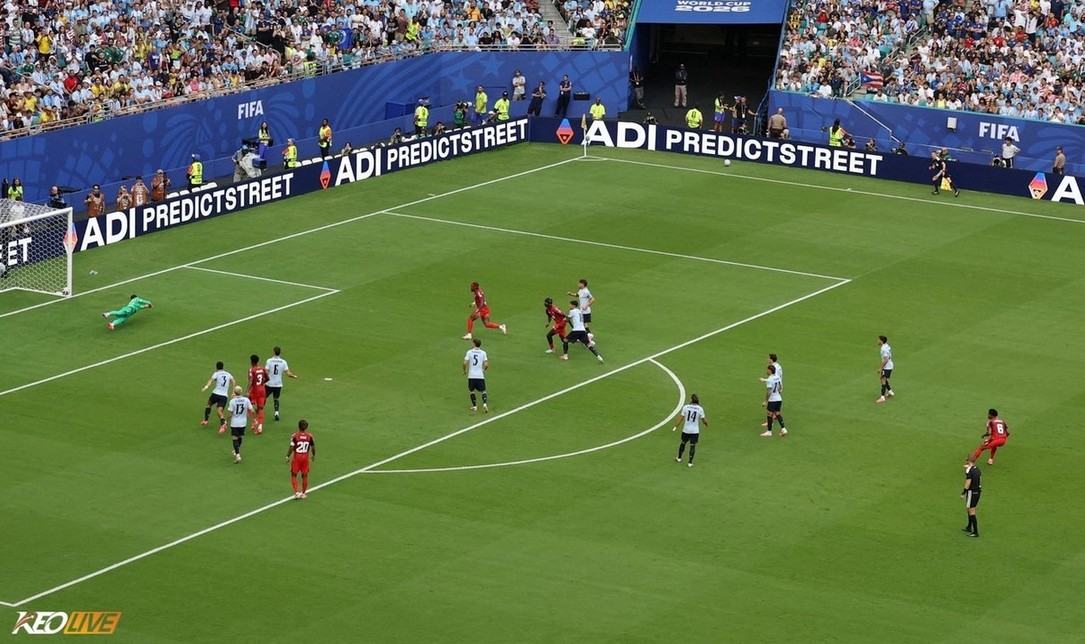 Cú sút phạt từ cự ly 32 mét của Kevin Pina hiện là bàn thắng xa nhất World Cup 2026 | Keolive