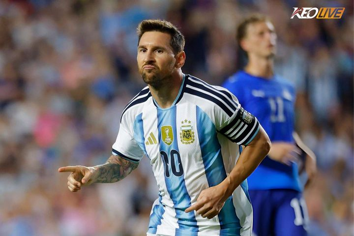Hình ảnh minh họa cho bài viết Messi tái xuất và ghi bàn, Argentina thắng dễ trước Iceland