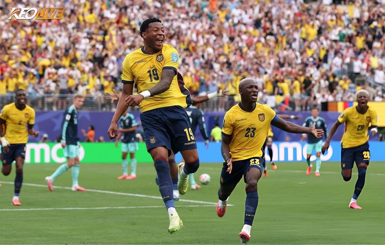 Mô tả hình ảnh cho bài viết Ecuador tạo cú sốc lớn trước Đức, lách qua khe cửa hẹp để giành vé đi tiếp