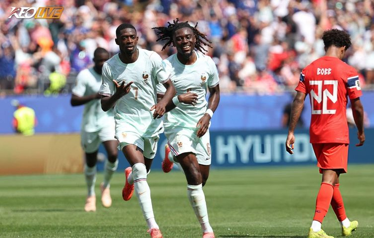Hình ảnh minh họa cho bài viết Dembélé lập hat-trick chớp nhoáng, Les Bleus toàn thắng vòng bảng