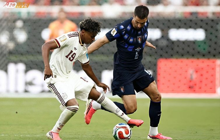 Mô tả hình ảnh cho bài viết Thi đấu bạc nhược, Uruguay chính thức bị loại khỏi World Cup