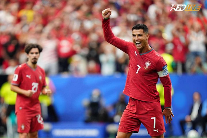 Hình ảnh minh họa cho bài viết Ronaldo đi vào lịch sử World Cup trong chiến thắng hủy diệt Uzbekistan