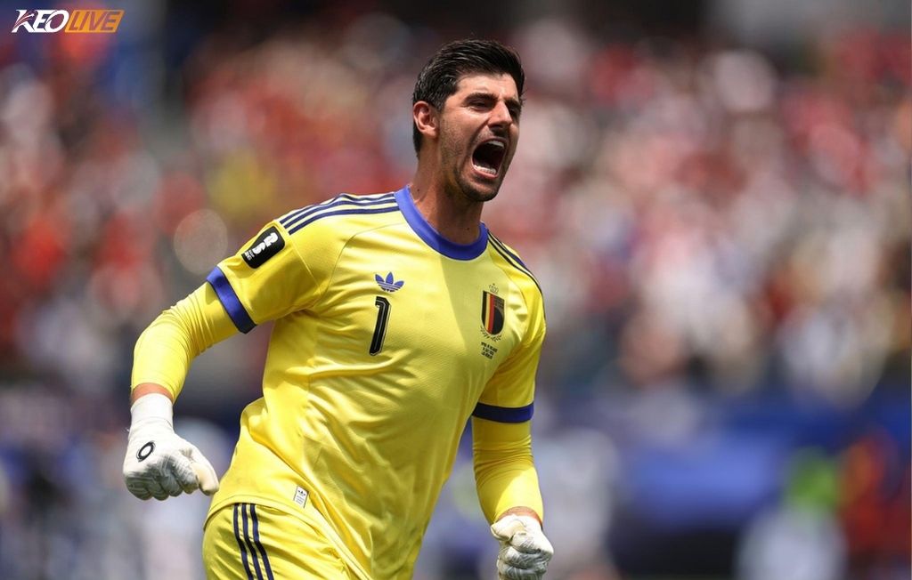 Courtois khép lại World Cup với dấu ấn lịch sử | Keolive