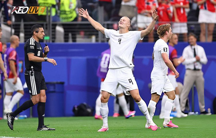 Mô tả hình ảnh cho bài viết Haaland ghi bàn quyết định phút 86, Na Uy hẹn Brazil ở vòng tiếp theo