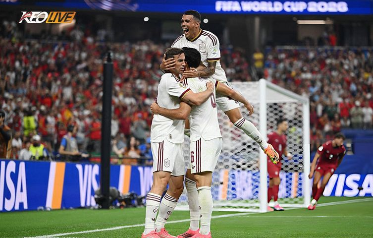 Hình ảnh minh họa cho bài viết Siêu dự bị Merino lên tiến, Ronaldo khép lại giấc mơ World Cup