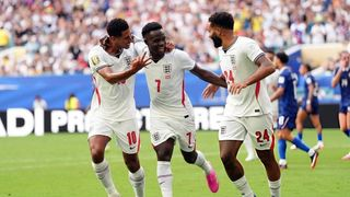 Hình ảnh cho bài Saka lập hat-trick, Tam Sư giành hạng ba World Cup