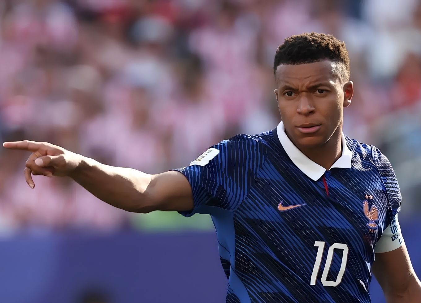 Mbappe phản hồi lại lời phân biệt chủng tộc của nghị sĩ Paraguay | Keolive