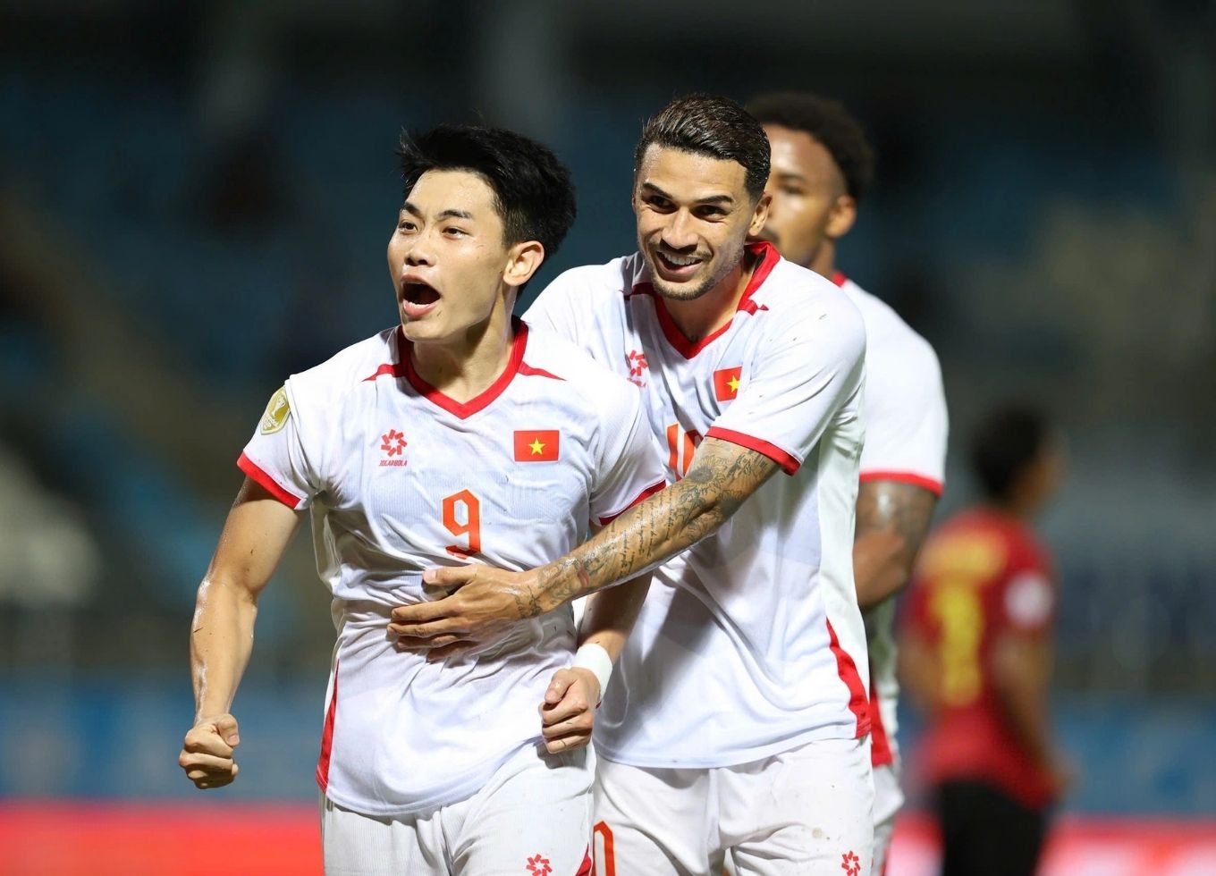 Đình Bắc lập hat-trick nâng cao tỷ số của tuyển Việt Nam | Keolive