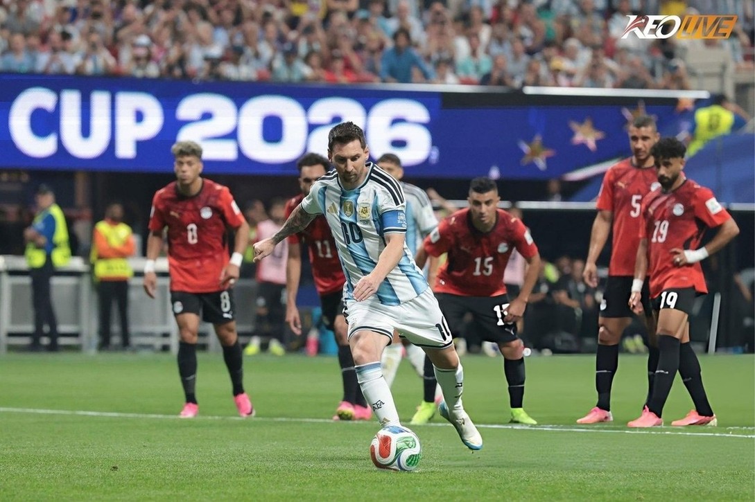 Messi đã thực hiện hỏng cả hai lần sút penalty | Keolive