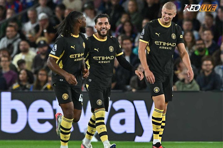 Mô tả hình ảnh cho bài viết Cherki tiếp tục bùng nổ, Man City vươn lên đầu bảng Premier League
