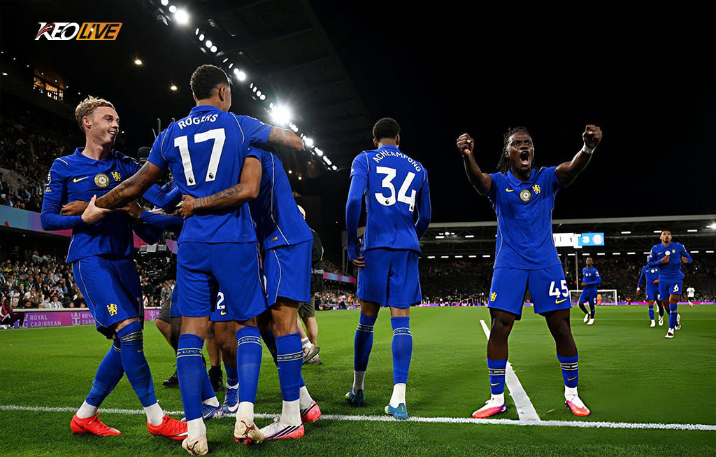 Rogers trở thành cầu thủ Chelsea đầu tiên ghi bàn ở trận ra mắt CLB kể từ sau Nkunku. | Keolive