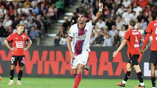 Hình ảnh cho bài Đẳng cấp MVP chung kết World Cup lên tiếng, Ferran Torres cứu PSG thoát thua ngoạn mục