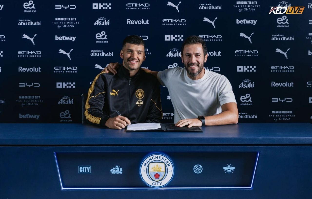 Rulli chính thức trở lại Man City sau gần một thập kỷ | Keolive