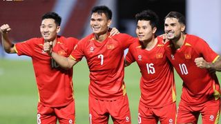 Hình ảnh cho bài Thắng Thái Lan 2-0, ĐT Việt Nam chạm một tay vào cúp vô địch