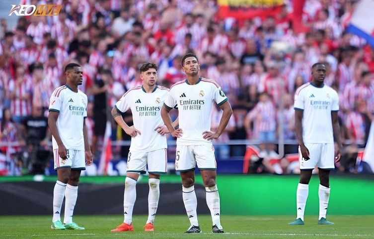 Hình ảnh minh họa cho bài viết Huijsen nhận thẻ đỏ, Real vỡ trận trước Atlético 