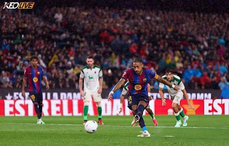 Hình ảnh minh họa cho bài viết Barcelona 7-2 Racing Santander: Raphinha lập hat-trick