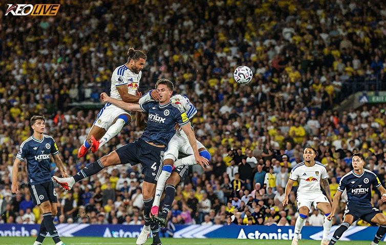 Mô tả hình ảnh cho bài viết Calvert-Lewin tiếp tục là hung thần của Chích Chòe, Leeds đè bẹp Newcastle