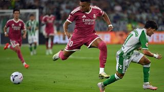 Hình ảnh cho bài Phung phí quá nhiều cơ hội, Real Madrid nhận thất bại đầu tiên