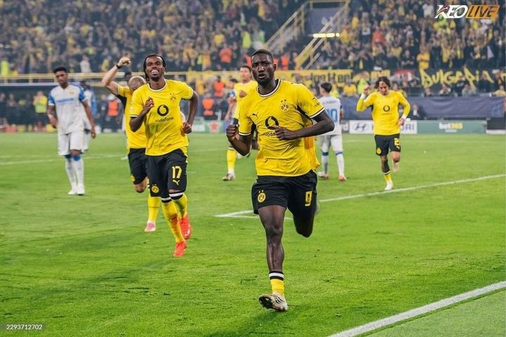 Mô tả hình ảnh cho bài viết Dortmund đánh bại Villarreal trên sân nhà sau trận cầu kịch tính