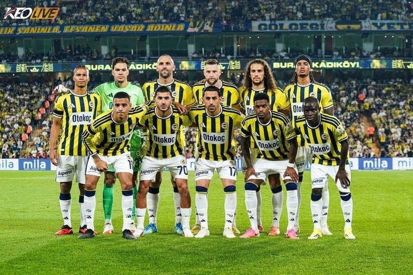 Fenerbahce trở lại vòng đấu chính Champions League sau 18 năm | Keolive