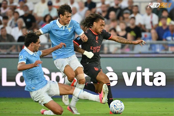 Mô tả hình ảnh cho bài viết Thoát hiểm tại Olimpico, Milan nối dài mạch bất bại tại Serie A