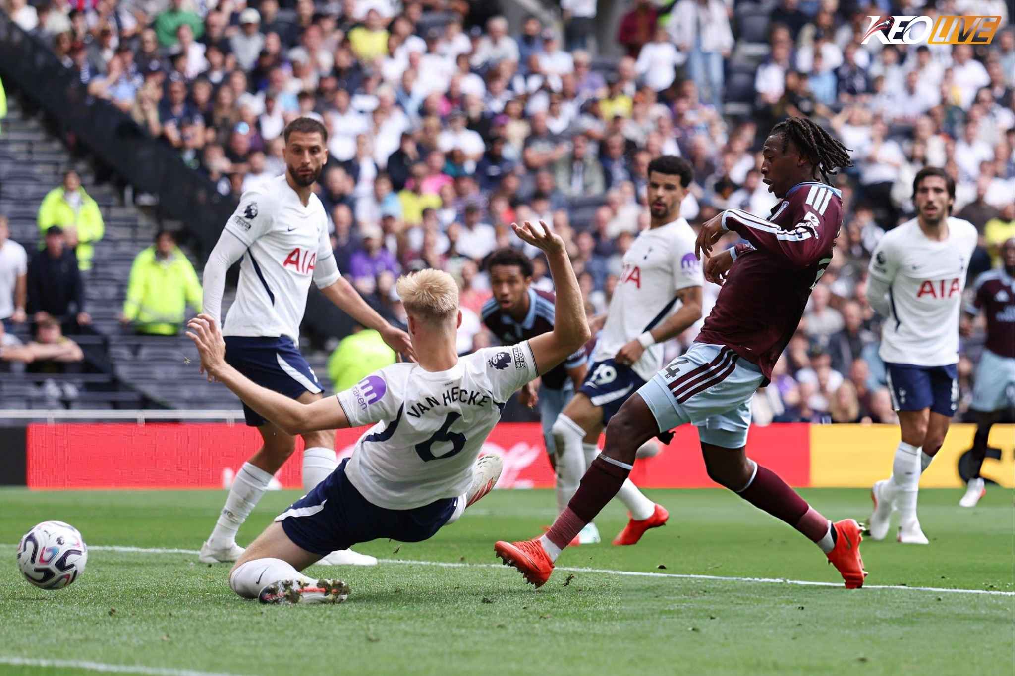Manzambi có bàn thắng đầu tiên trong màu áo Aston Villa | Keolive
